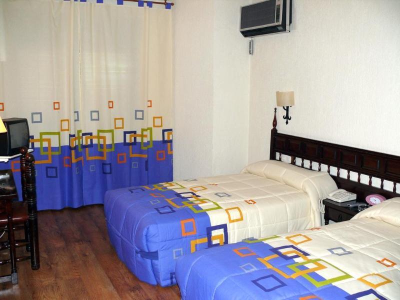 Hotel Restaurante Las Galias Zuera Phòng bức ảnh