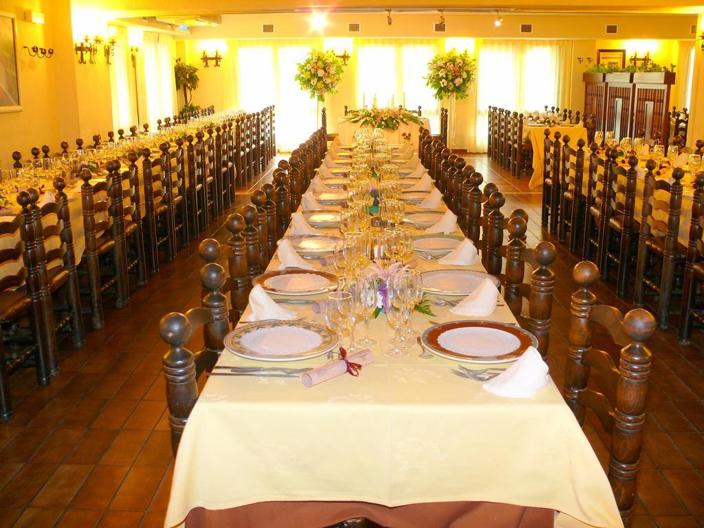 Hotel Restaurante Las Galias Zuera Ngoại thất bức ảnh