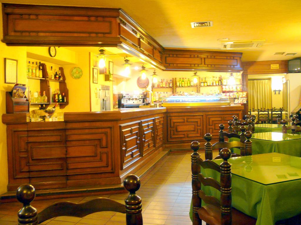 Hotel Restaurante Las Galias Zuera Nhà hàng bức ảnh